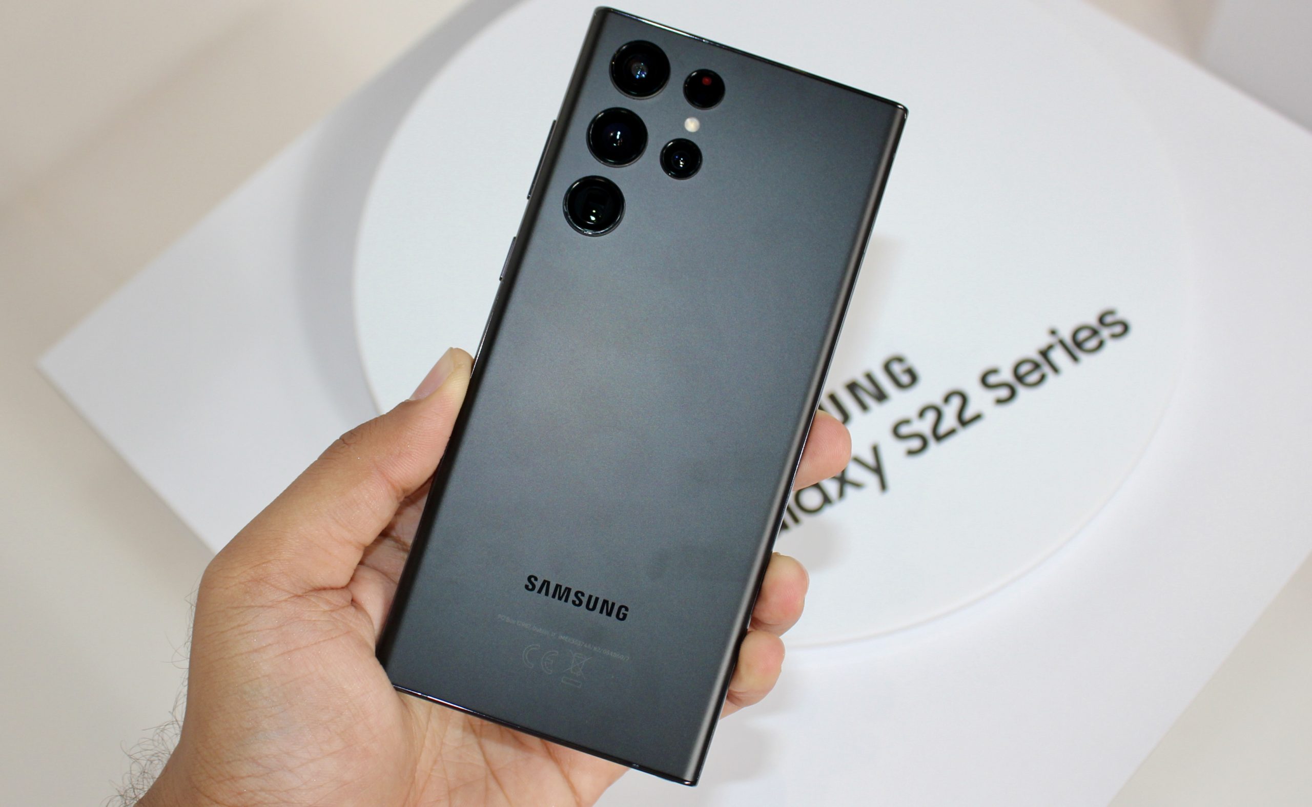 Pandang Pertama Samsung Galaxy S22 Ultra - Kembalinya Legasi Galaxy Note 26