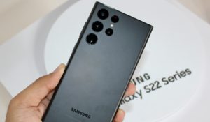 Pandang Pertama Samsung Galaxy S22 Ultra - Kembalinya Legasi Galaxy Note 2