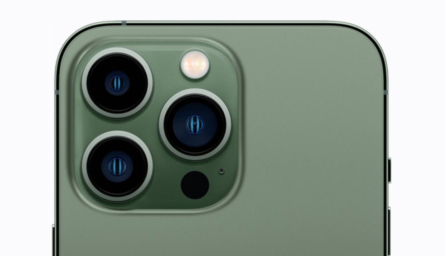 Apple akan memperkenalkan sensor telefoto baharu pada iPhone 15 Series 3