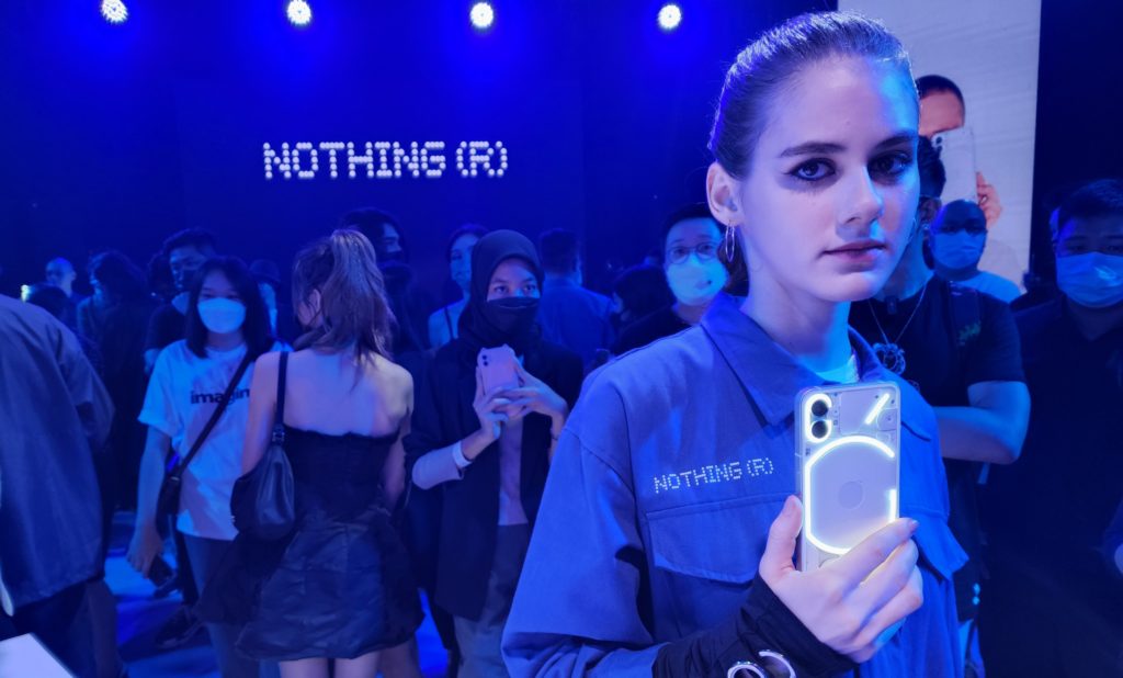 Nothing Phone (1) kini rasmi di Malaysia pada harga dari RM 2,399 1