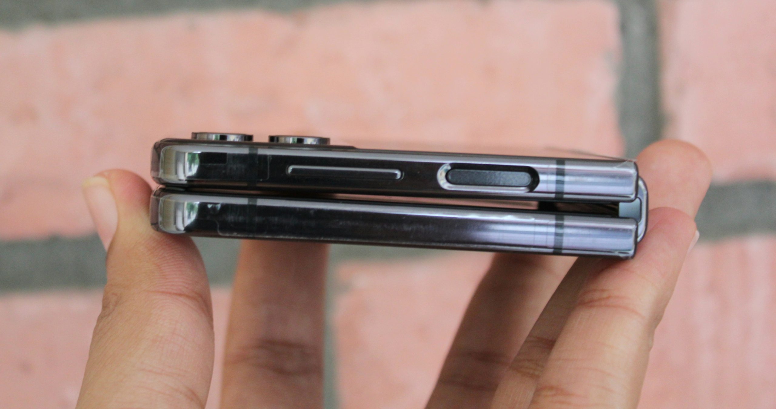 Samsung Galaxy Z Flip4 - 33% lebih kapasiti bateri pada rangka yang sama 8