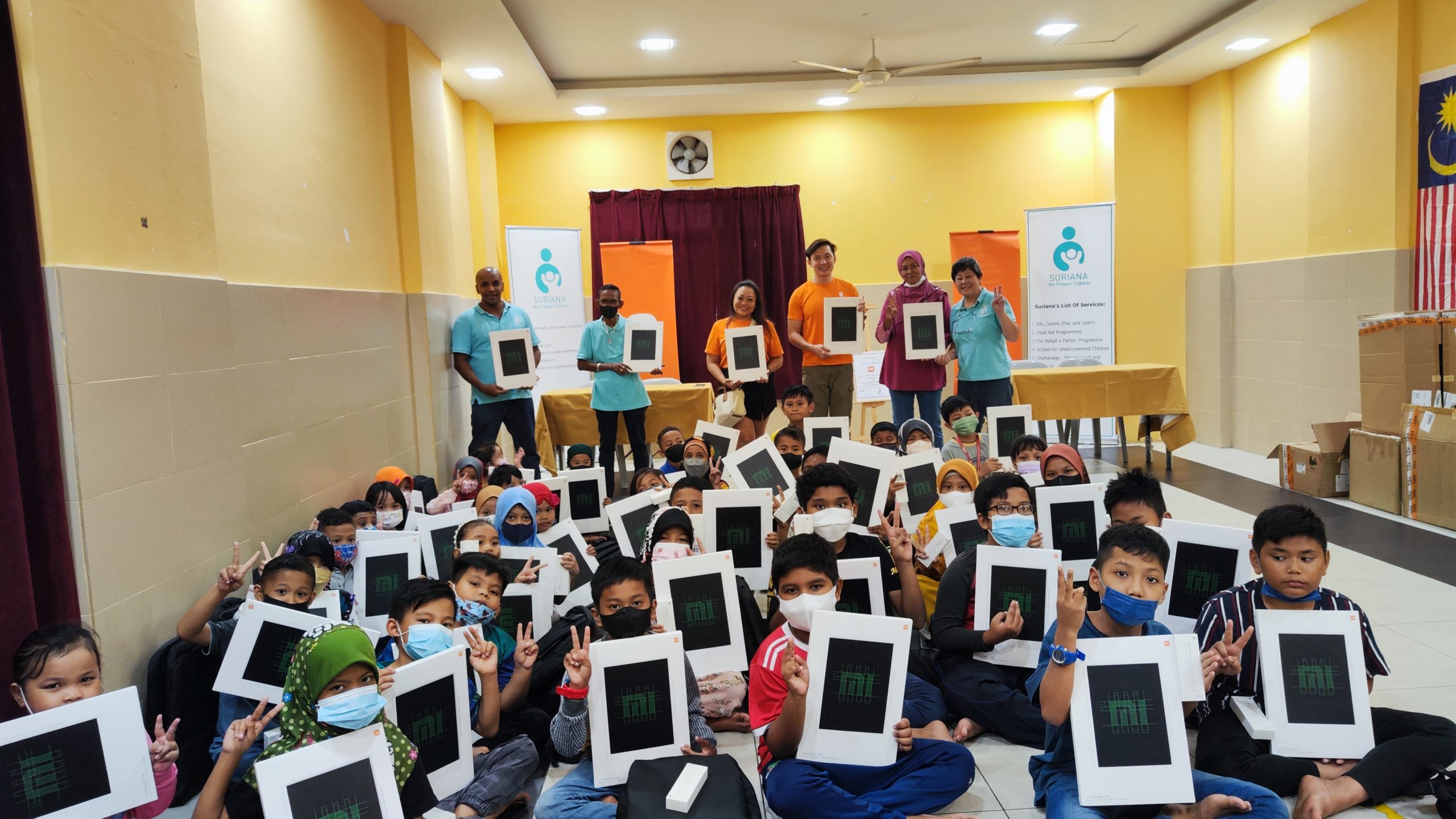 Xiaomi Malaysia sumbang 400 kit kembali ke sekolah kepada kanak-kanak kurang bernasib baik 7