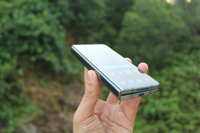 Eksekutif Samsung yakin Apple akan melancarkan peranti foldable pertama pada tahun 2024 1