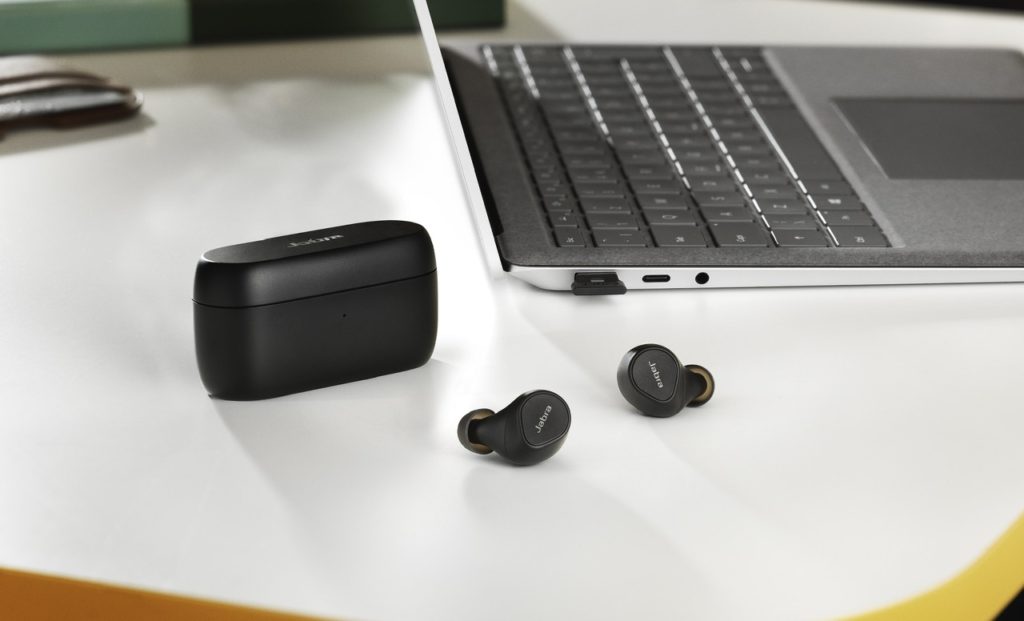 Jabra Evolve2 Buds kini rasmi di Malaysia pada harga RM 1,640 - dengan dongle USB untuk diguna pada komputer 1