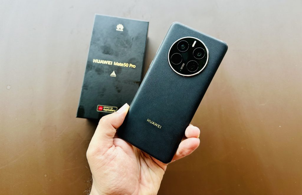 HUAWEI Mate50 Pro Edisi KunLun Glass kini tampil didalam warna Carbon Black dan Silver - harga RM 4,899 1