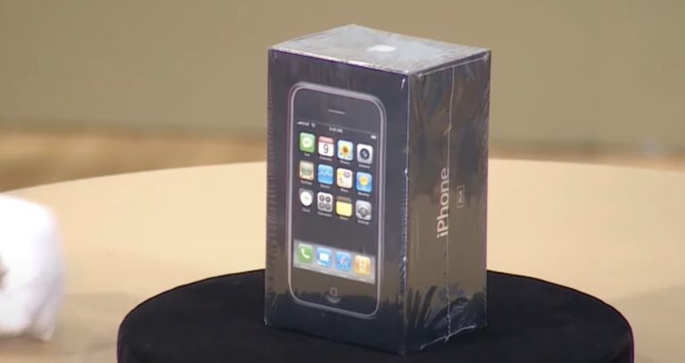 Generasi Pertama Apple iPhone telah dilelong pada harga sekitar RM 281,000 10