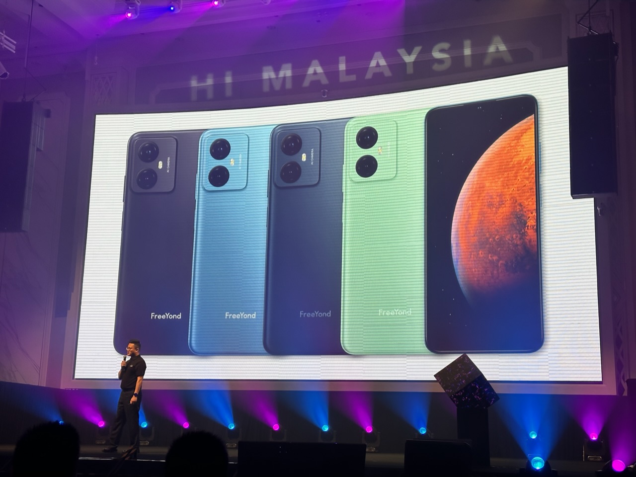 Jenama FreeYond kini di Malaysia - dua model telefon pintar dilancarkan iaitu FreeYond M5 dan F9 16