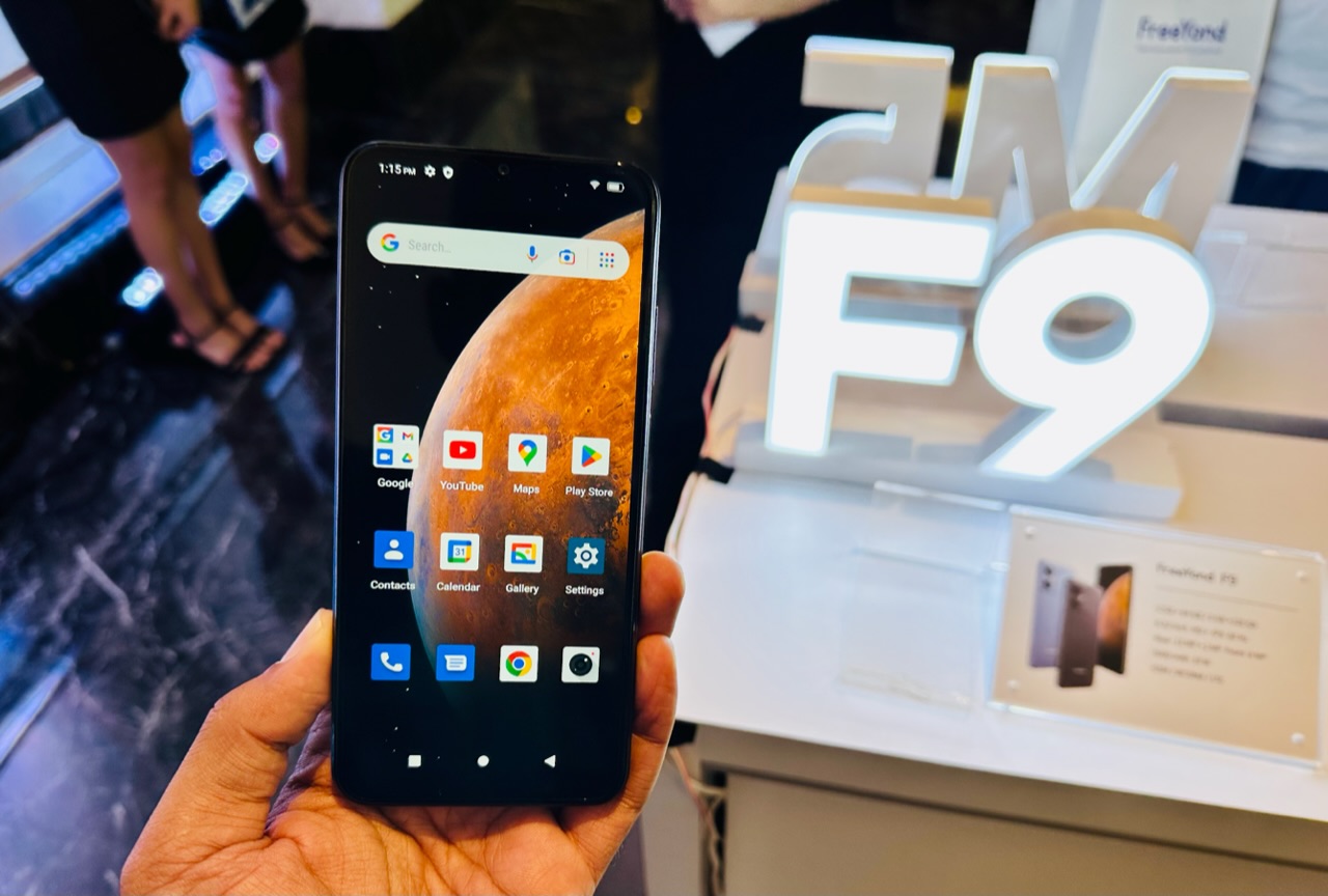 Jenama FreeYond kini di Malaysia - dua model telefon pintar dilancarkan iaitu FreeYond M5 dan F9 17