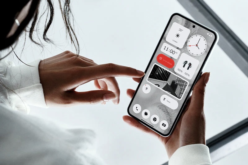 Nothing Phone (2) kini rasmi - lebih premium dengan cip Snapdragon 8+ Gen 1 13