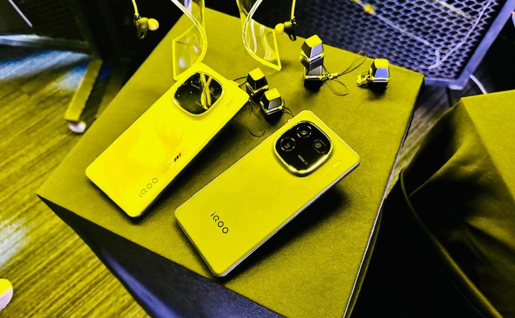iQOO 12 5G kini rasmi di Malaysia dengan skrin AMOLED 144Hz bersama cip Snapdragon 8 Gen 3 - RM 3,399 21