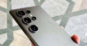 Samsung Galaxy S25 Ultra dilaporkan akan tampil dengan sensor kamera lebih baik 8
