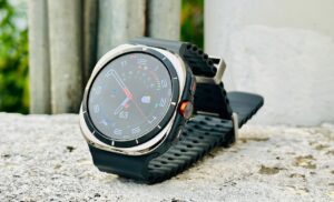 Pandang Pertama : Samsung Galaxy Watch Ultra 22