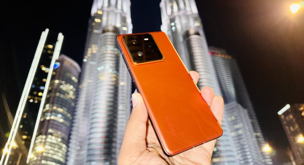 Pandang Pertama : realme GT 7 Pro - inovasi baharu yang dibawa telefon pintar flagship terbaru realme ini 1