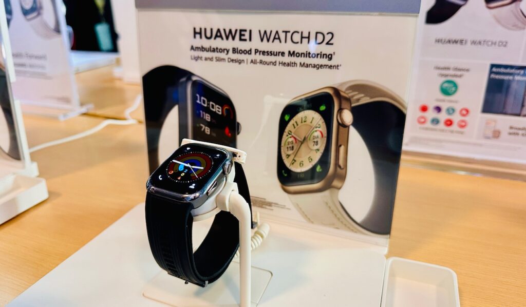 HUAWEI WATCH D2 kini rasmi di Malaysia pada harga RM 1,999 - pengukur tekanan darah setaraf peranti perubatan 1