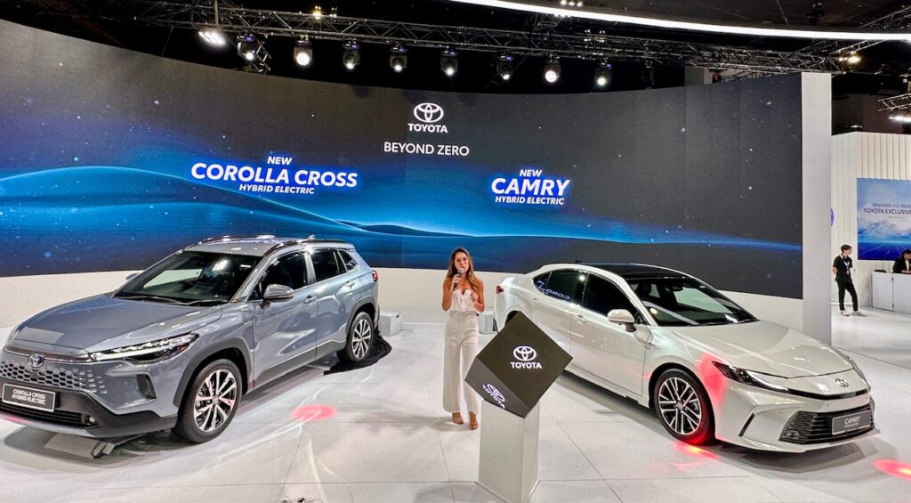 Toyota Corolla Cross 2025 dan Camry 2025 dilancarkan di KLIMS 2024 1