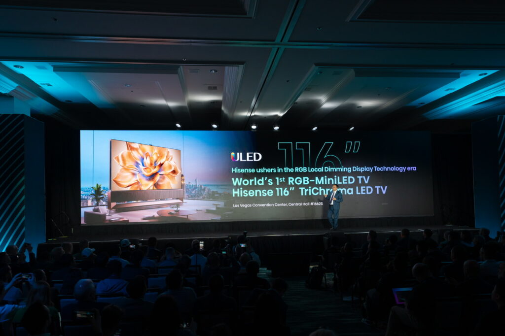 CES 2025 : Hisense lancar TV LED TriChroma 116" pertama dunia dan TV MicroLED 136" 1