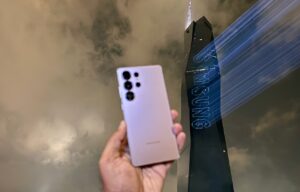 Samsung raikan ketibaan Siri Galaxy S25 dengan pertunjukan laser dan bunga api di menara Merdeka 118 7