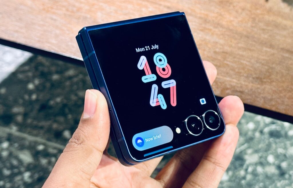 Galaxy AI pada Samsung Galaxy Z Fold7 | Z Flip7: Gandingan Pintar untuk Hidup Lebih Mudah 1