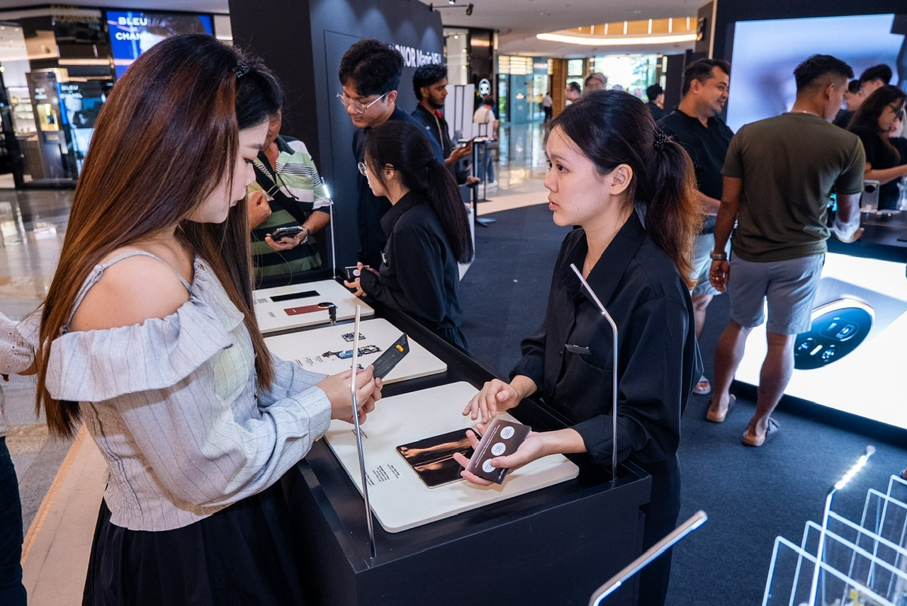 HONOR mulakan roadshow Magic V5 di Johor Baharu - ganjaran RM 114,000 menanti pengujung 5 HONOR mulakan roadshow Magic V5 di Johor Baharu - ganjaran RM 114,000 menanti pengujung 5