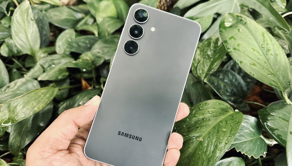 ULASAN : Samsung Galaxy S25 FE - Pengalaman Galaxy AI setaraf flagship, harga lebih berpatutan 1