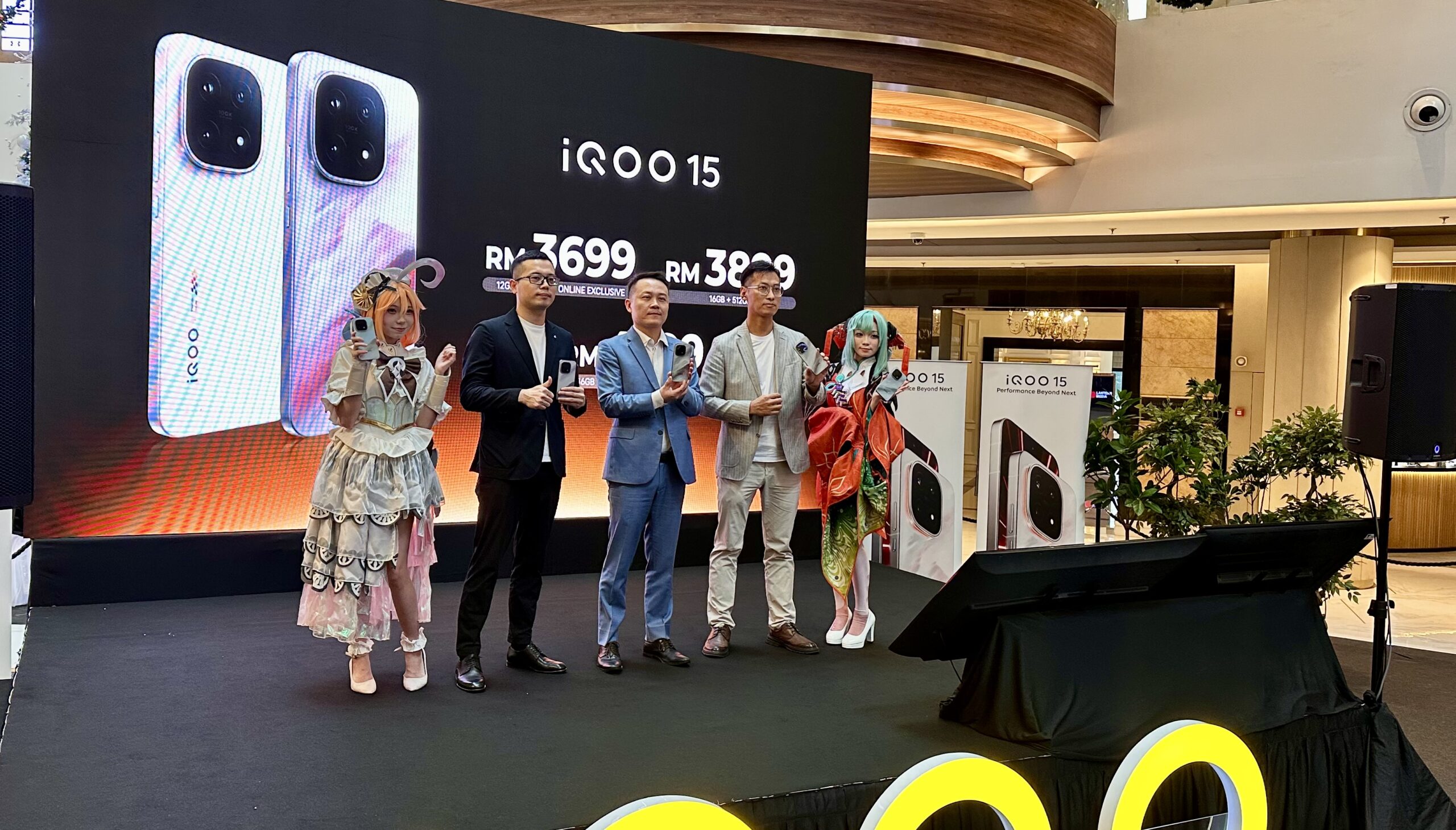 iQOO 15 5G kini rasmi di Malaysia dengan cip Snapdragon 8 Elite Gen 5 dan bateri 7000mAh 5 iQOO 15 5G kini rasmi di Malaysia dengan cip Snapdragon 8 Elite Gen 5 dan bateri 7000mAh 3