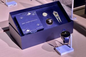 HUAWEI Watch Ultimate Design Royal Gold Edition dan Watch GT 6 Pro HONMA Edition dilancarkan 11