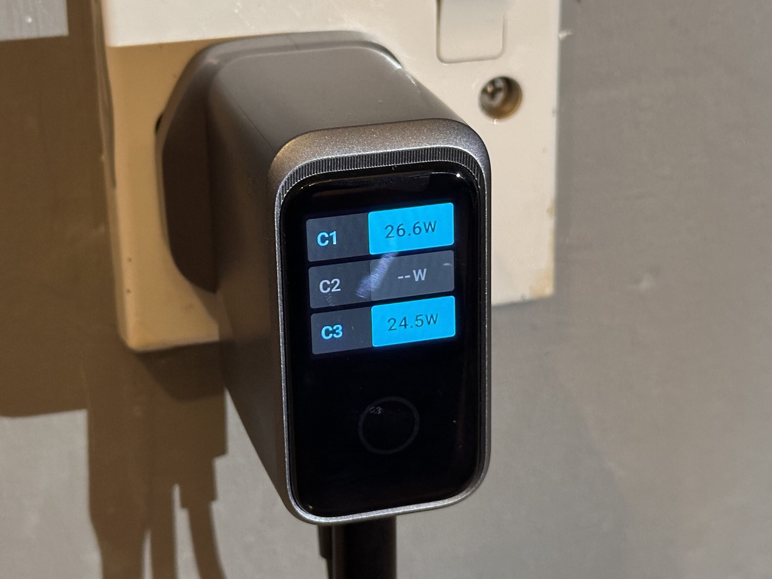 ULASAN : Anker Prime Smart Display Charger & Anker Prime Power Bank - Penyelesaian pengecasan pintar di luar dan didalam rumah 6 ULASAN : Anker Prime Smart Display Charger & Anker Prime Power Bank - Penyelesaian pengecasan pintar di luar dan didalam rumah 6