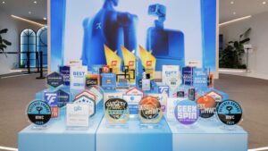 HONOR raih 70 Anugerah Media di MWC - Robot Phone antara yang mencuri tumpuan global 2