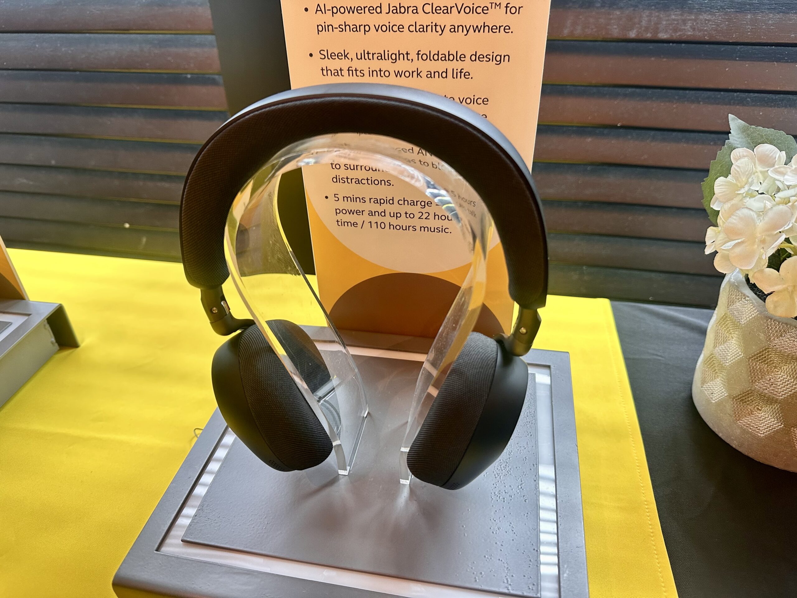 Jabra Evolve3 75, Evolve3 85 dan PanaCast Room Kit kini rasmi di Malaysia 4 Jabra Evolve3 75, Evolve3 85 dan PanaCast Room Kit kini rasmi di Malaysia 4