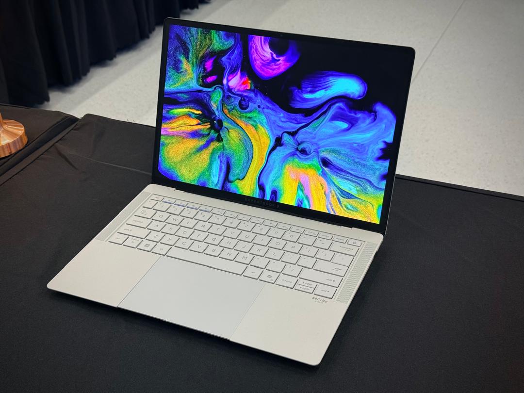 ULASAN : ASUS ExpertBook Ultra – Komputer Riba Bisnes Flagship Yang Ringan Tapi Berkuasa 12 ULASAN : ASUS ExpertBook Ultra – Komputer Riba Bisnes Flagship Yang Ringan Tapi Berkuasa 12