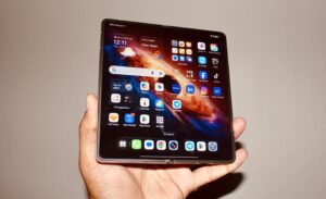 HONOR Magic V6 kini rasmi di Malaysia pada harga RM 7,999 - standard baharu durability 7