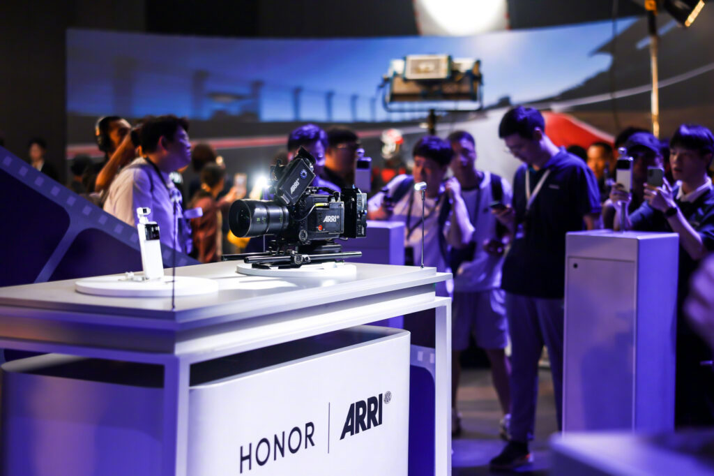 HONOR Robot Phone Hampir Dilancarkan, Tampil dengan Kamera Gimbal 200MP dan Teknologi Sinematik Arri 1