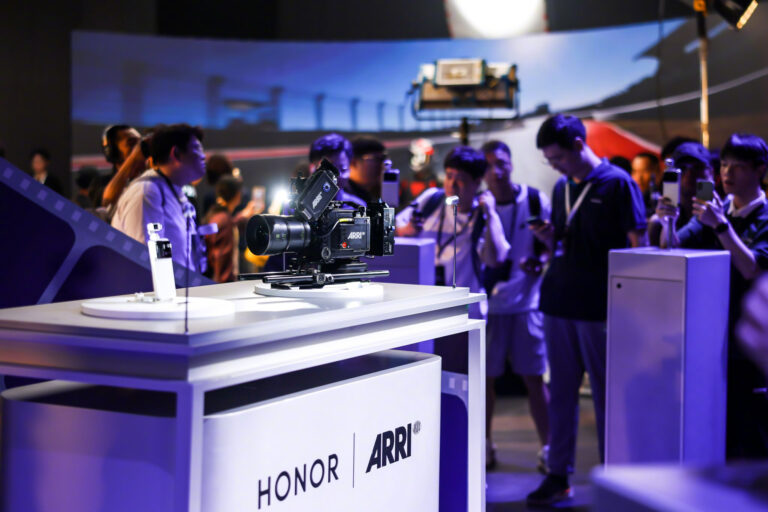 HONOR Robot Phone Hampir Dilancarkan, Tampil dengan Kamera Gimbal 200MP dan Teknologi Sinematik Arri 6