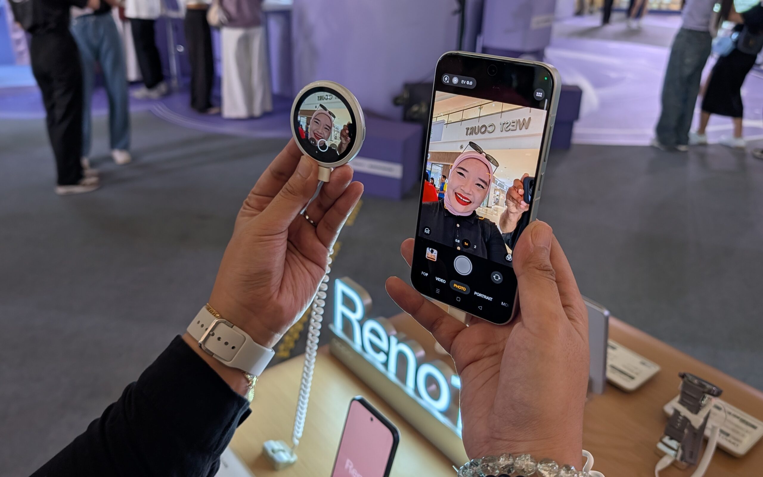 OPPO Bubble kini rasmi di Malaysia - peranti magnetik dengan skrin AMOLED 4 OPPO Bubble kini rasmi di Malaysia - peranti magnetik dengan skrin AMOLED 4