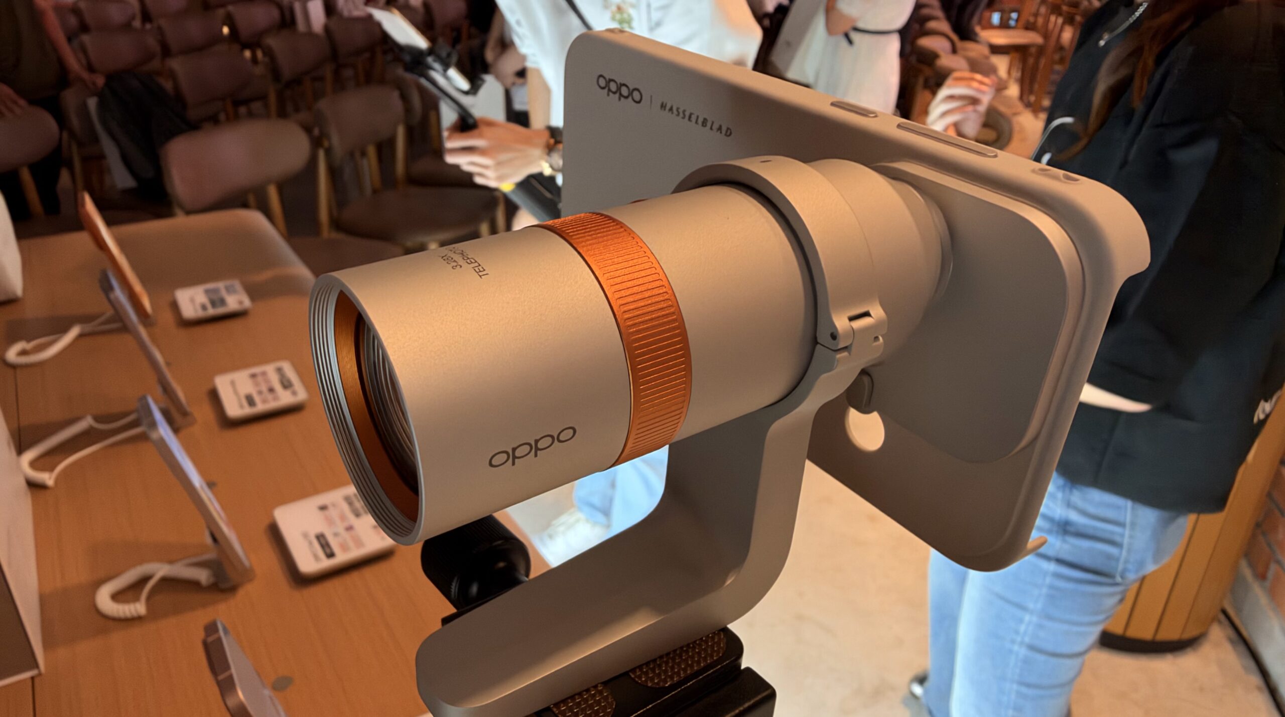 OPPO Find X10 Series Kini Rasmi, Hadir Dengan Kamera Sehingga 200MP dan Promosi Pra-tempahan Bernilai RM4,771 6 OPPO Find X10 Series Kini Rasmi, Hadir Dengan Kamera Sehingga 200MP dan Promosi Pra-tempahan Bernilai RM4,771 6
